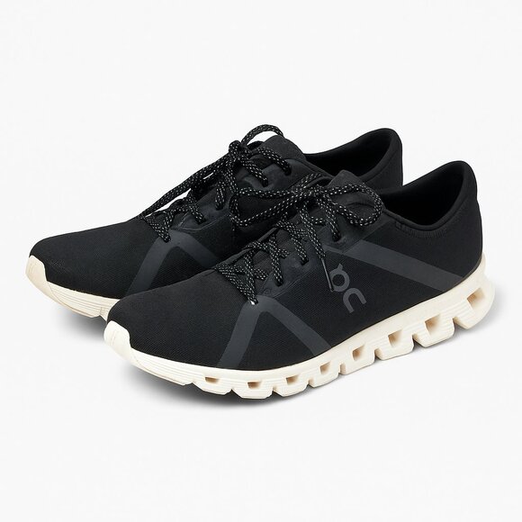 On Cloud X Black Running Shoes | Size EU 39 (US 8) - Picture 1 of 10